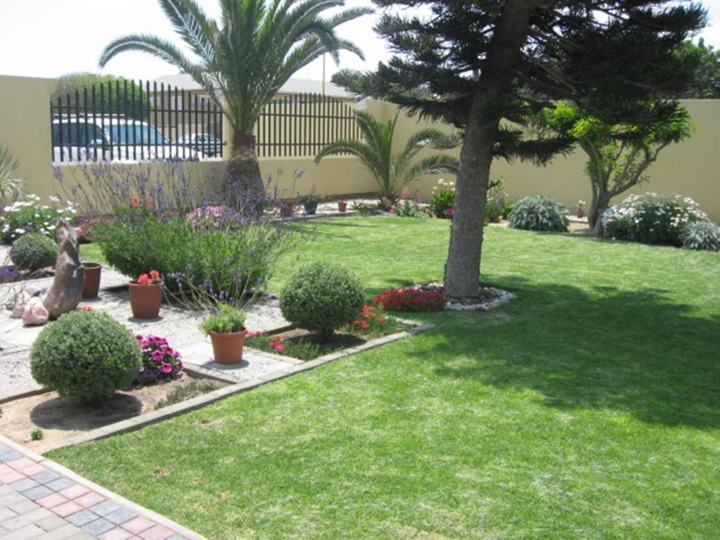 Cornerstone Guesthouse Swakopmund Exterior photo