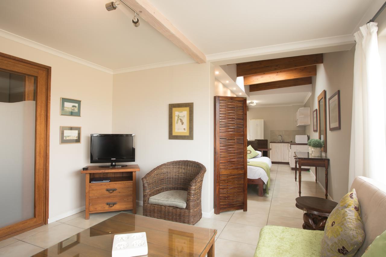 Cornerstone Guesthouse Swakopmund Exterior photo