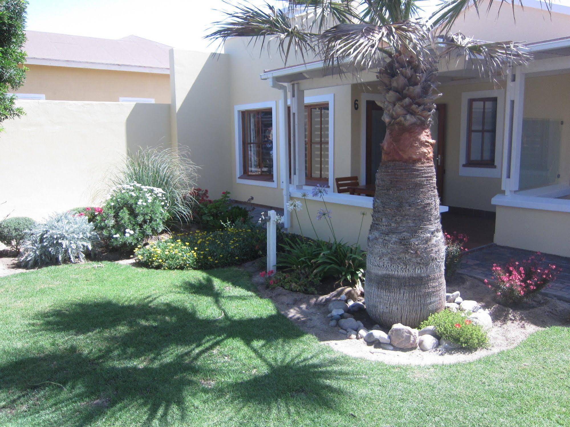 Cornerstone Guesthouse Swakopmund Exterior photo